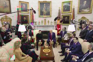 Ukrajinský prezident Zelenskyj v Bielom dome s amerických prezidentom Trumpom.