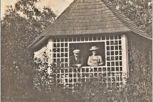 Altánok v parku v roku 1910.