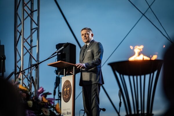 Rovert Fico na oslavých na Devíne.