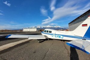 Lietadlo Beechcraft C23 Sundowner.