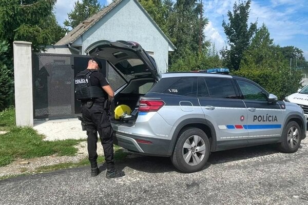 Polícia incident preveruje.