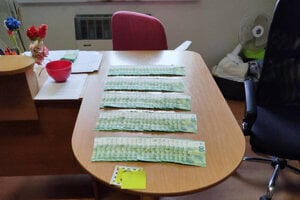 Exstarosta si úplatok prebral od agenta priamo vo svojej kancelárii.