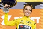 Pauline Ferrand-Prevotová získala žltý dres na Tour de France Femmes 2025. 