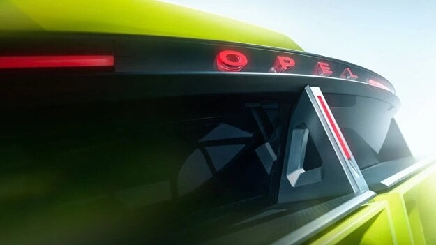 Nový koncept GSE bude jednou z noviniek mníchovského autosalónu. (zdroj: Opel)