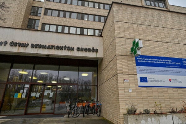 Národný ústav reumatických chorôb hľadá riaditeľa.