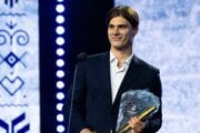 Juraj Slafkovský získal hlavnú cenu Hokejista roka 2024.