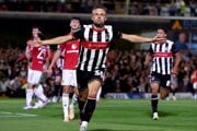 Momentka zo zápasu Grimsby Town - Manchester United