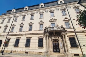 Budova Arcibiskupského úradu v Trnave.