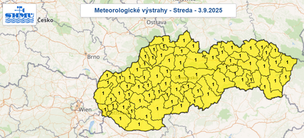 Búrky v stredu hrozia na celom území Slovenska. (zdroj: shmu.sk)