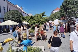 Jarmok v Trnave sa už rozbehol.