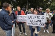 Oravcov je na protestoch vidieť aj počuť, napriek tomu, že najbližšie sa konajú v liptovských mestách. 