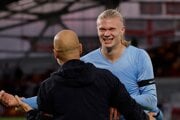Erling Haaland a tréner Pep Guardiola.