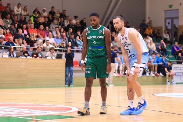 Bryce McBride (vľavo)