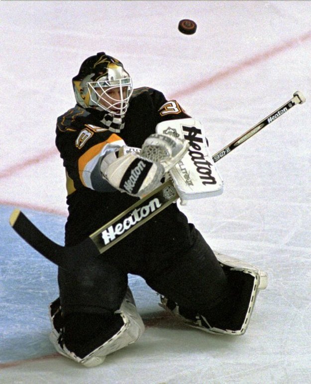 Najdlhšie Tom Barrasso pôsobil v Pittsburghu.