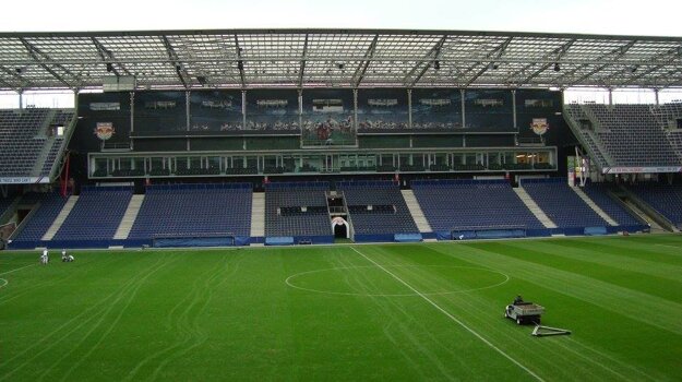 V Red Bull Arene sa napriek veľmi slušným finančným možnostiam zatiaľ skupinová fáza Ligy majstrov nehrala.