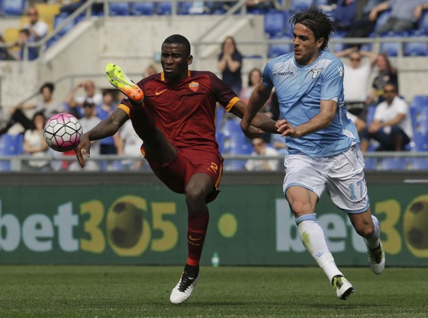 Lazio sa v počte titulov môže vyrovnať mestskému rivalovi z AS.