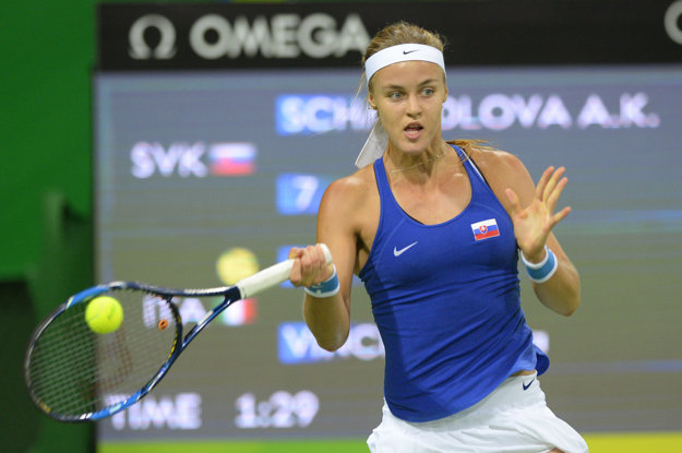 Anna Karolína Schmiedlová vyradila turnajovú šestku.