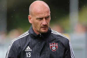 Miroslav Karhan po vysokej nedeľňajšej prehre v Žiline ponúkol svoju abdikáciu.