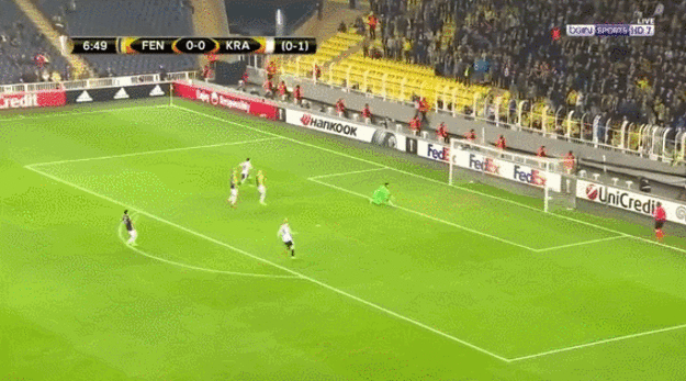 Futbalisti Krasnodaru skórovali po veľkej chybe Martina Škrtela.