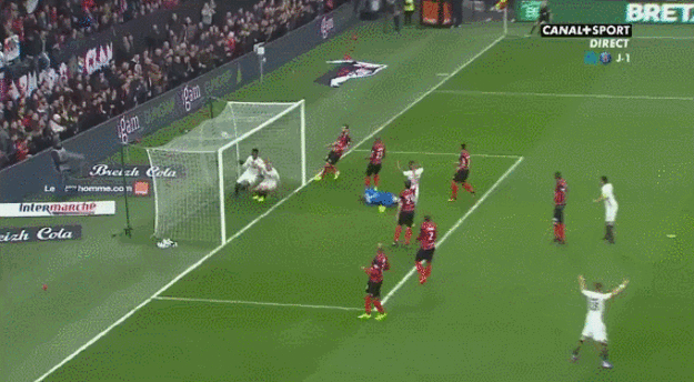 Otvárací gól zápasu strelil hráč Monaca Kamil Glik. Druhý zásah pridali futbalisti AS z pokutového kopu.
