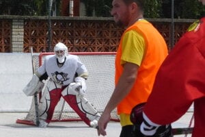 Skalická hokejbalová liga, semifinále Indiáni - Legendy