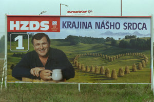 Volebný billboard politickej strany HZDS z roku 1998. Na snímke Vladimír Mečiar.