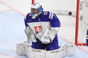 Slovenský brankár Marek Čiliak dostáva gól na 2:2.