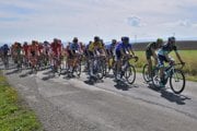 Cyklisti na trase Okolo Slovenska.