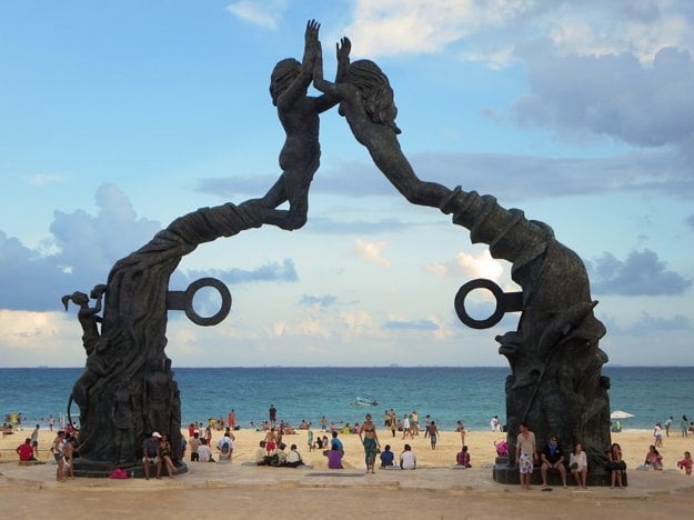 Pláž Playa del Carmen.