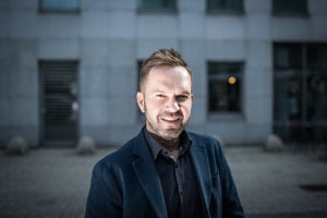 Vincent Štofaník (41) je šéfom redakcií Reportérii a Občan za dverami v RTVS. Za bývalého vedenia RTVS šéfoval jeho rozhlasovej časti. V minulosti pracoval pre Rádio Twist a TA3. V nej viedol reláciu Čierny Peter. Odišiel kvôli zásahom vedenia televízie do práce redaktorov. Získal niekoľko novinárskych ocenení.  