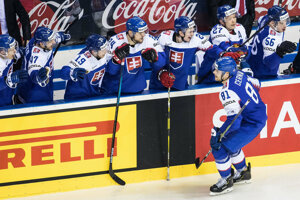 Erik Černák sa teší v zápase Slovensko - USA na MS v hokeji 2019.