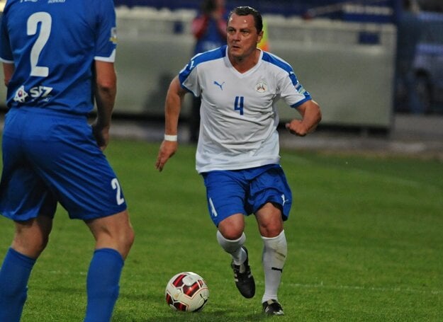 Vladimír Kinder je prvým slovenským futbalistom, ktorý si zahral v anglickej Premier League.