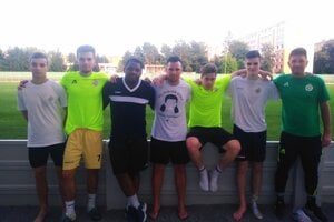 Zľava: Tomáš Škultéty, Andrej Koryťák, Gabriel Kamdem, Peter Roháč, Marek Belanec, Patrik Sekerka a tréner Vladimír Helbich. Na fotke chýbajú Peter Mních a Ivan Mriška.