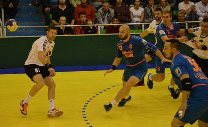 dsc_0141_r416.jpg