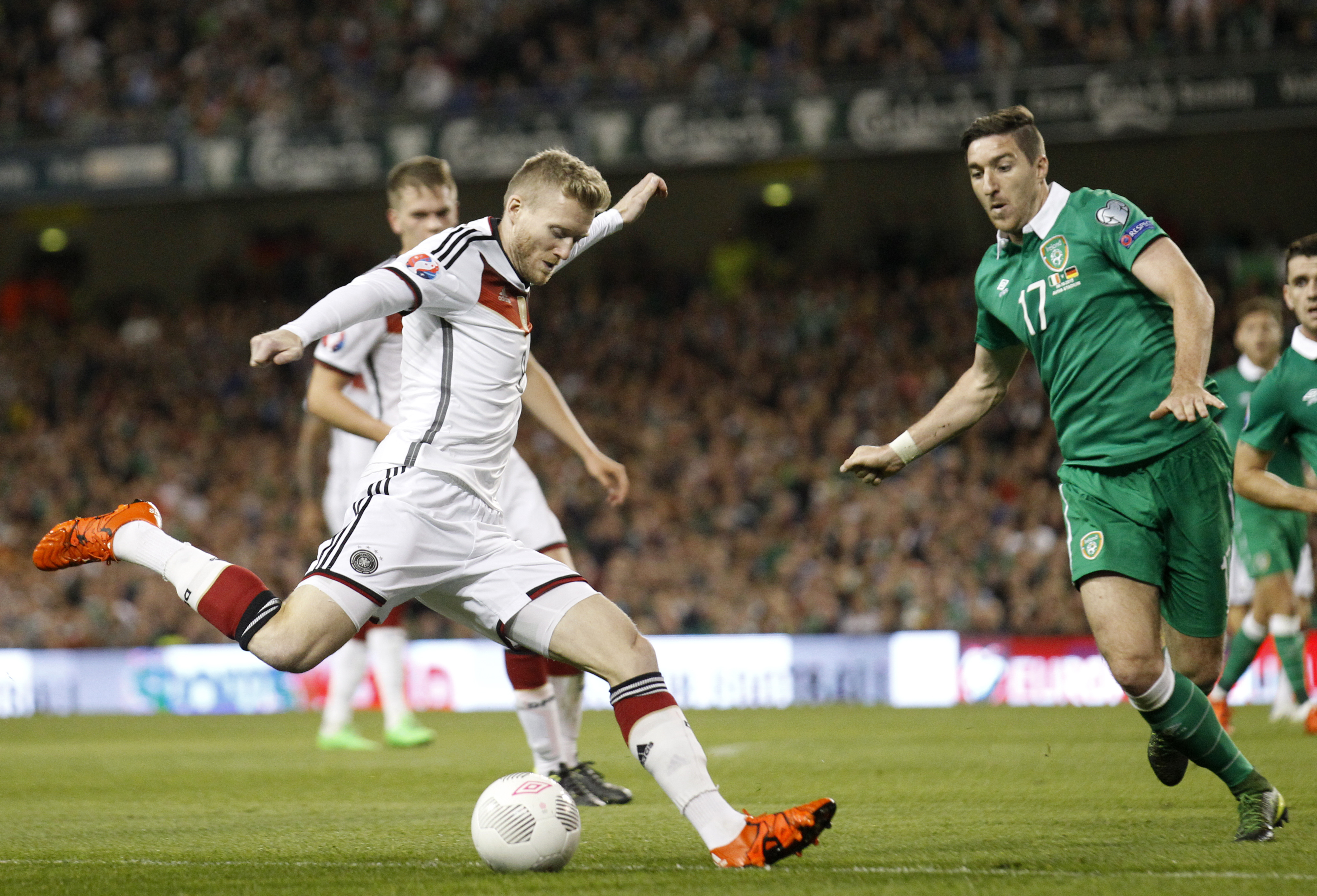 ireland_germany_soccer_euro994048291407_r5488.jpg ireland_germany_soccer_euro994048291407_r5488.jpg