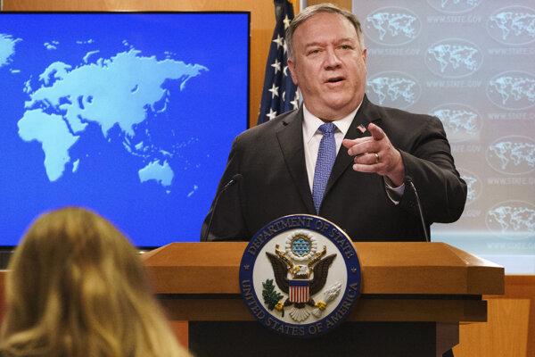USA uvalili sankcie na šesť Číňanov pre zatýkanie v Hongkongu
