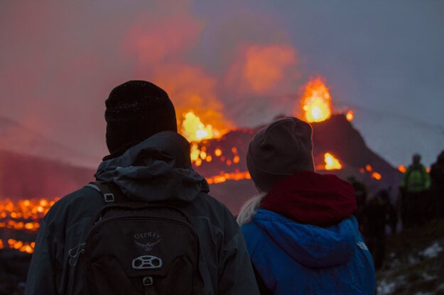 Erupcia sopky na polostrove Reykjanes.
