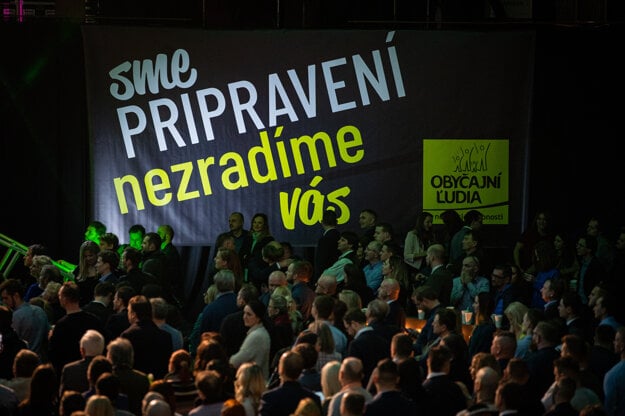 1. marec 2020, Trnava. Volebná noc vo volebnej centrále OĽaNO počas parlamentných volieb 2020.