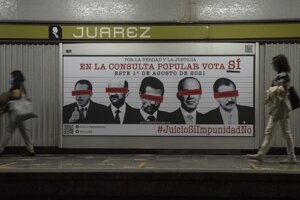 Plagát pozývajúci na referendum s tvárami piatich exprezidentov.