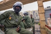 Príslušníci nigerských bezpečnostných zložiek.