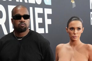Kanye West so svojou manželkou Biancou Censori.