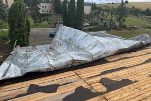 Mimoriadnu situáciu vyhlásili až deň po smršti. Pomoc od štátu im skomplikovala byrokracia