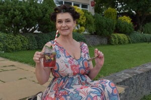 Lenka Barilíková Spišáková je pripravená na večerné natáčanie.