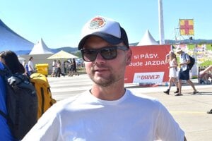 Strieda Domašu a Kanárske ostrovy. Ostať na Slovensku? Uvidíme, čo bude po voľbách, vraví
