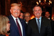 Americký prezident Donald Trump a brazílsky exprezident Jair Bolsonaro na archívnej fotografii.