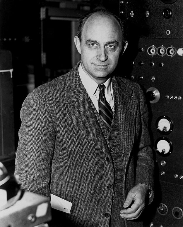 Enrico Fermi na fotografii z roku 1943 (zdroj: wikimedia.org)