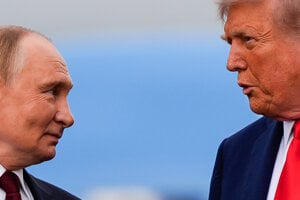 Ruský prezident Vladimir Putin počas stretnutia s americkým náprotivkom Donaldom Trumpom na Aljaške.