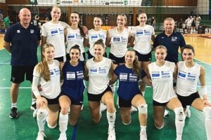 Volejbalistky UKF Nitra hrali na turnaji v Novom Meste nad Váhom. 