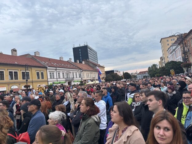 Protestujúci v Košiciach. (zdroj: Korzár/Jana Ogurčáková)