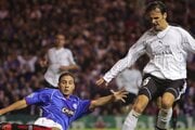 Ján Kozák ( v bielom) v zápase LM .